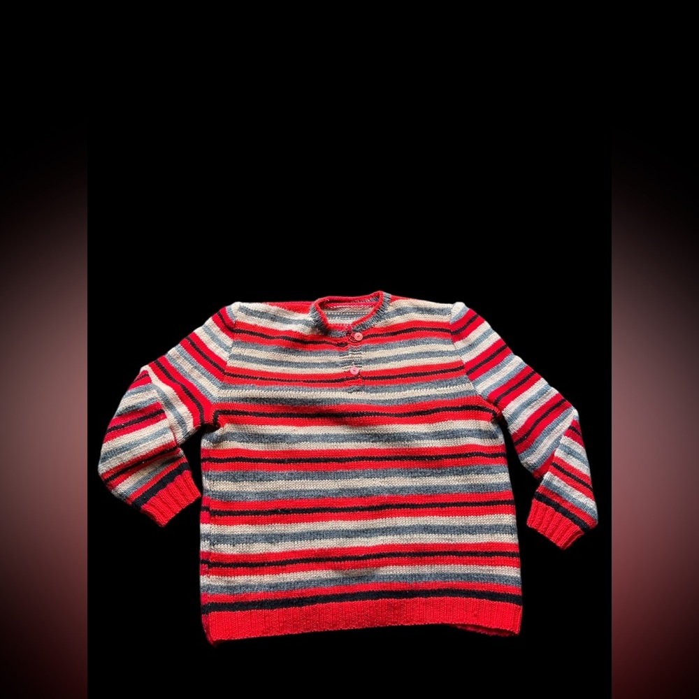 ✨Red and grey striped vintage knit sweater with button-up neckline knit✨